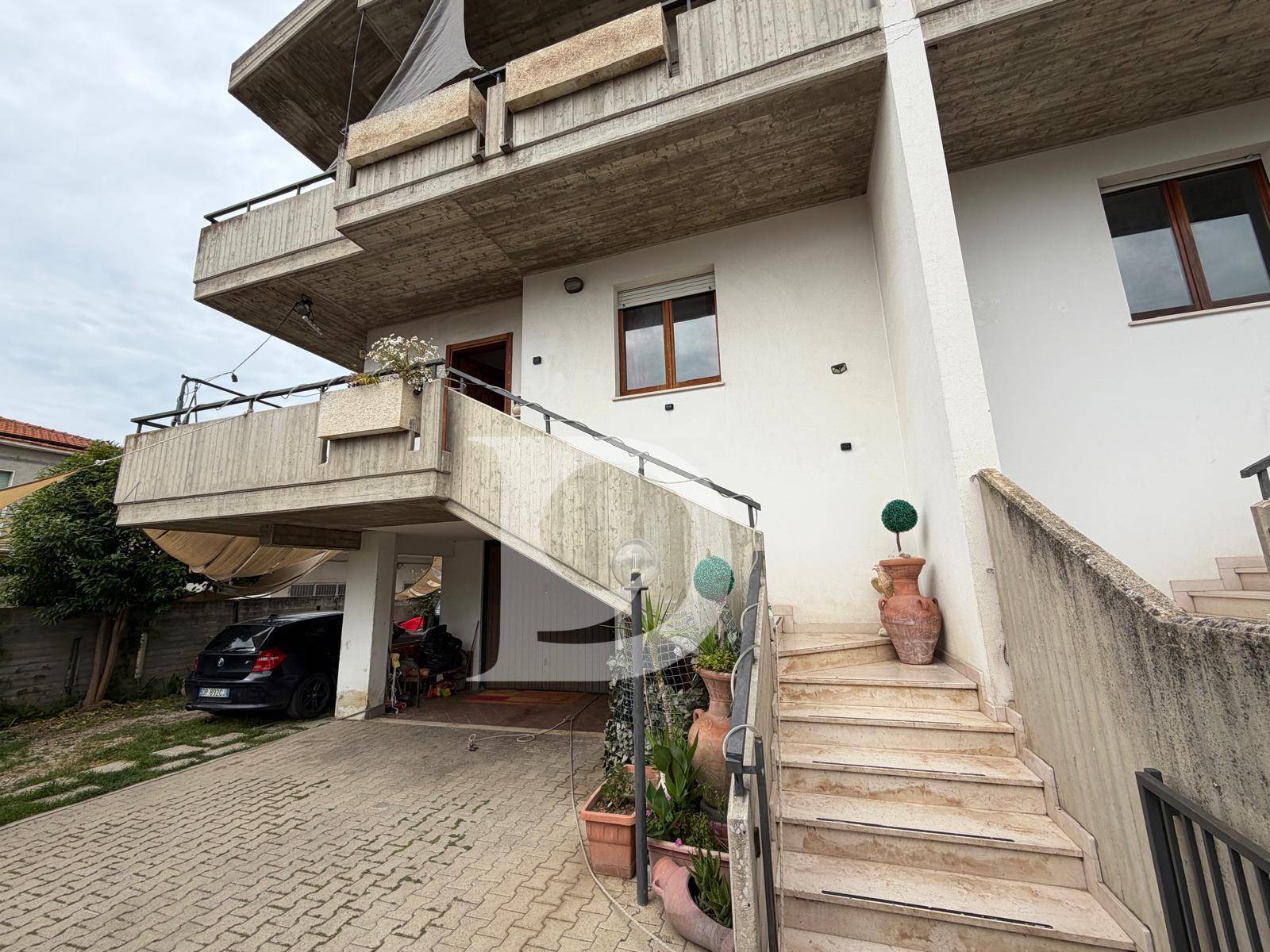Porzione di casa in vendita a Montesilvano