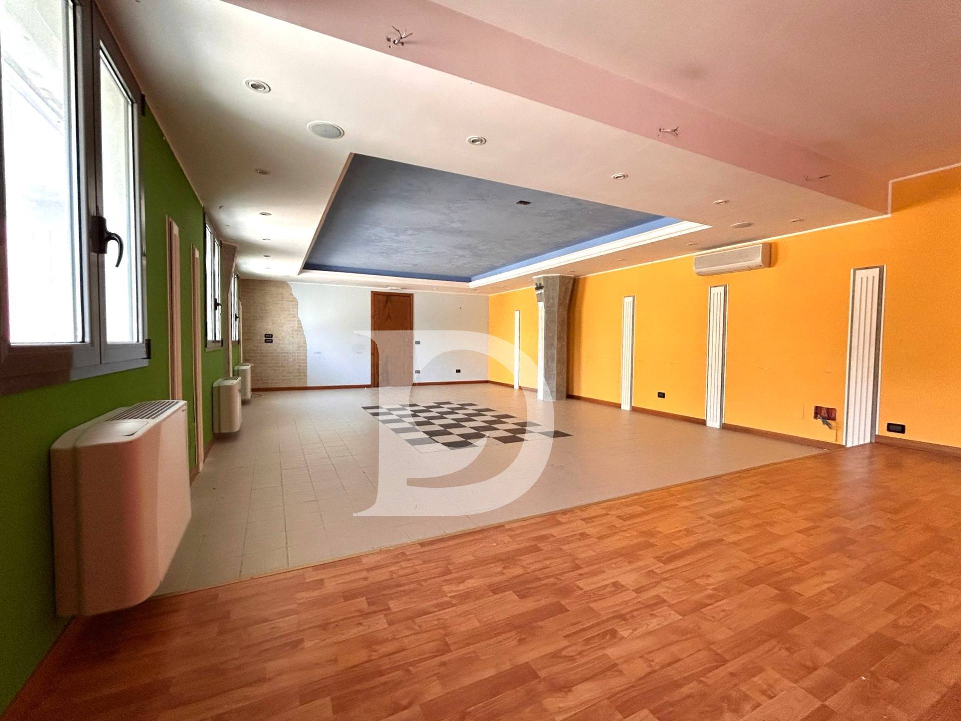 Studio/Ufficio in vendita a Campobasso, S. Giovanni