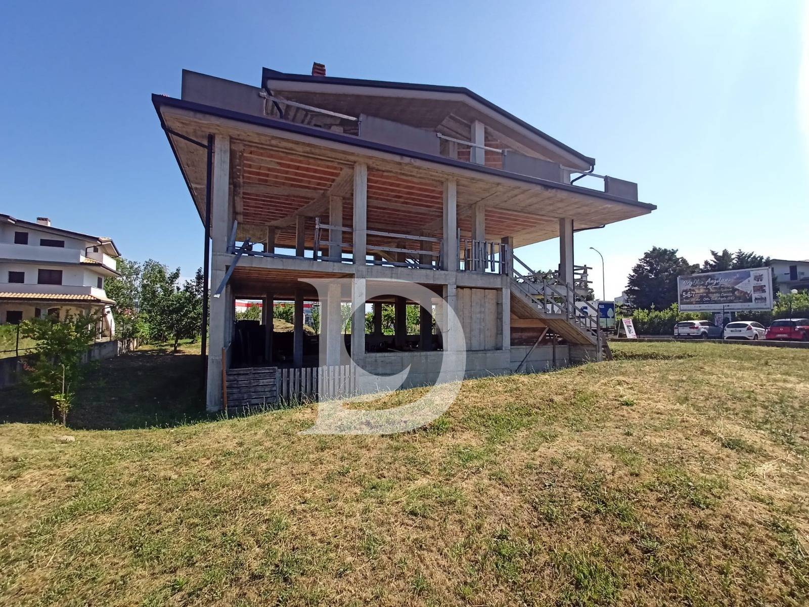 Casa singola in vendita a Citt Sant'Angelo, San Martino Bassa