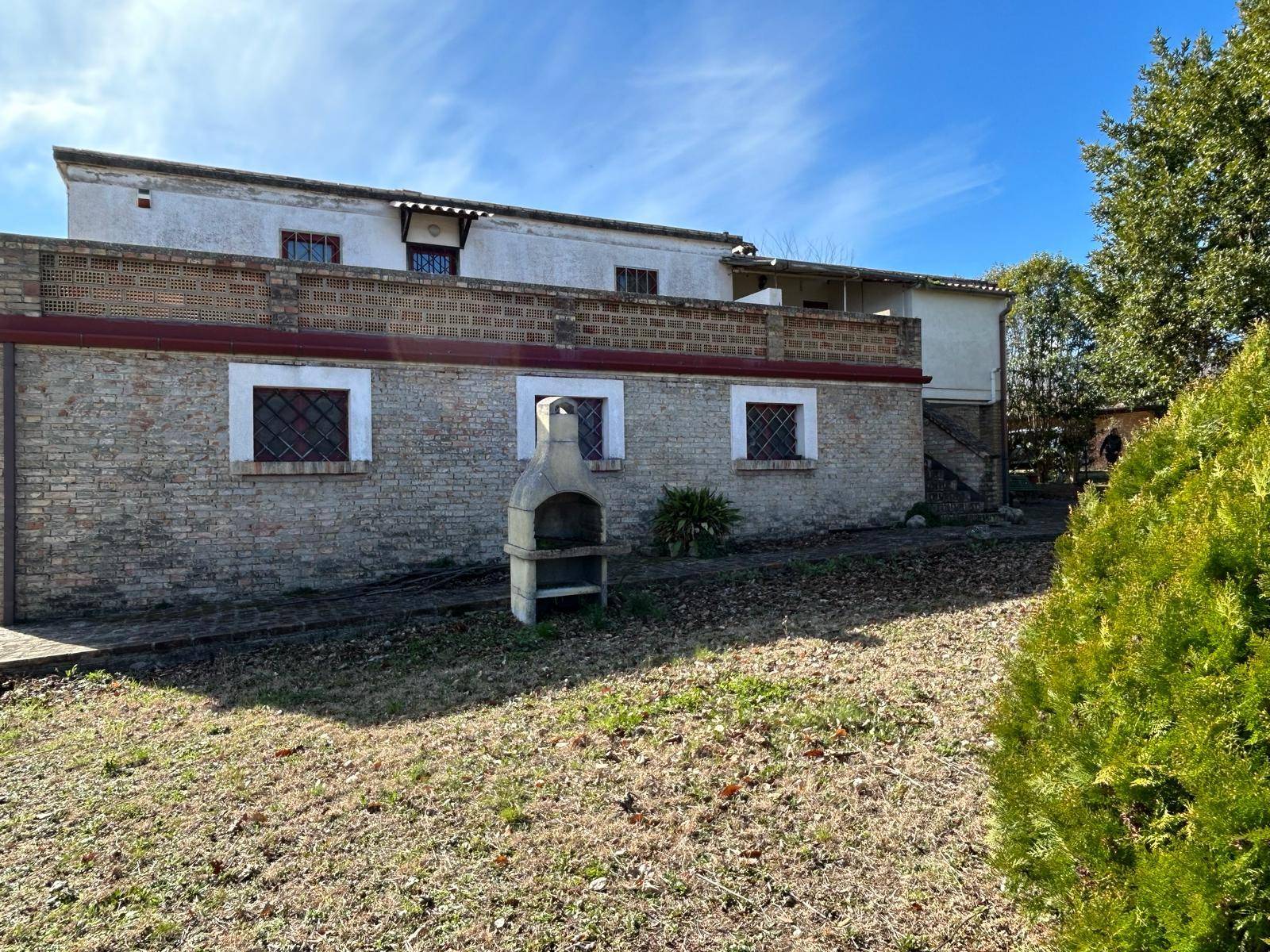 Casa singola in vendita a Loreto Aprutino