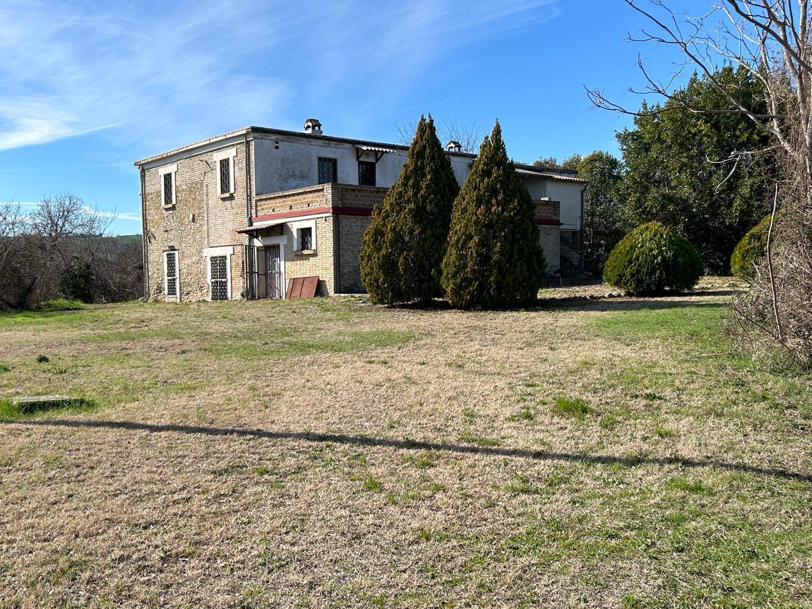 Casa singola in vendita a Loreto Aprutino