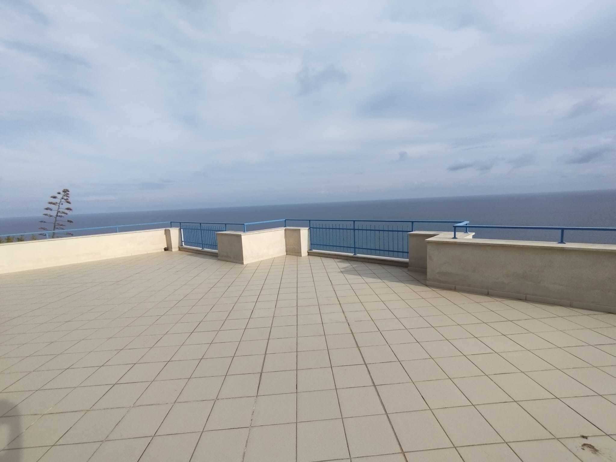 Villa con giardino a Andora