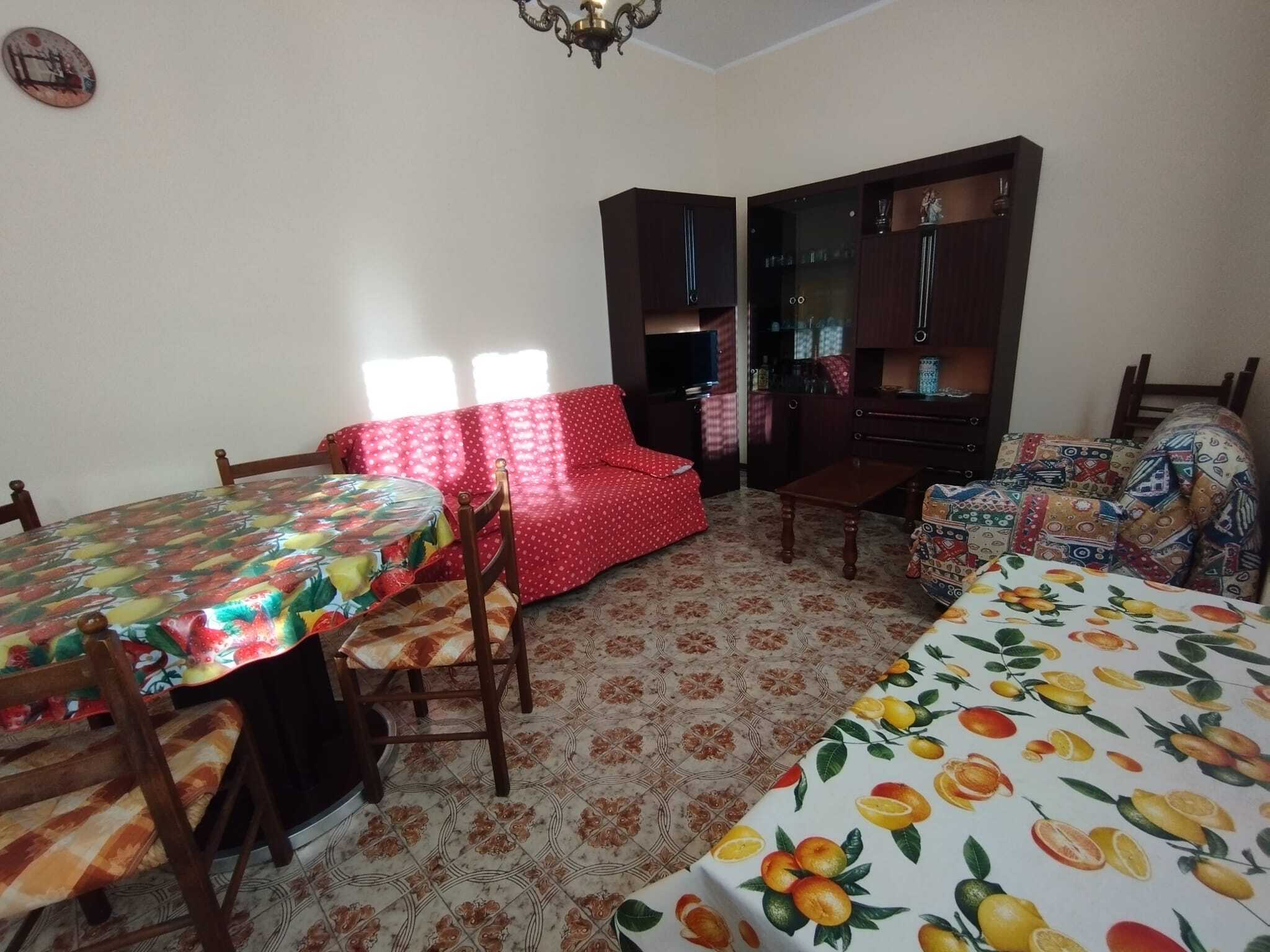 Bilocale con terrazzo a Andora