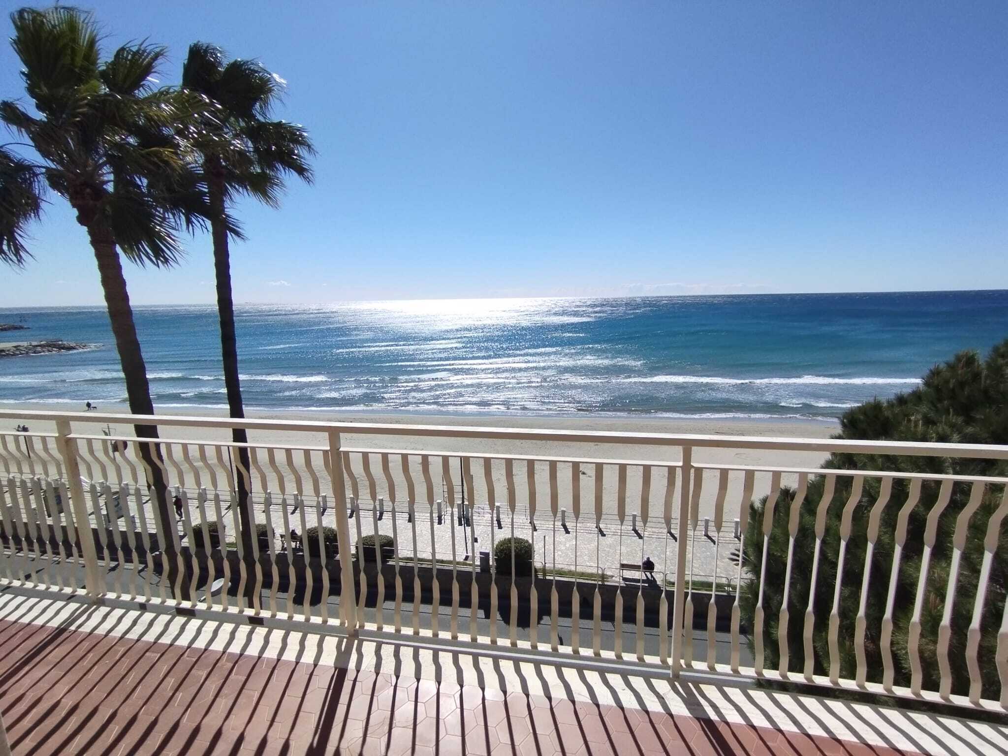 Appartamento con terrazzi a Andora