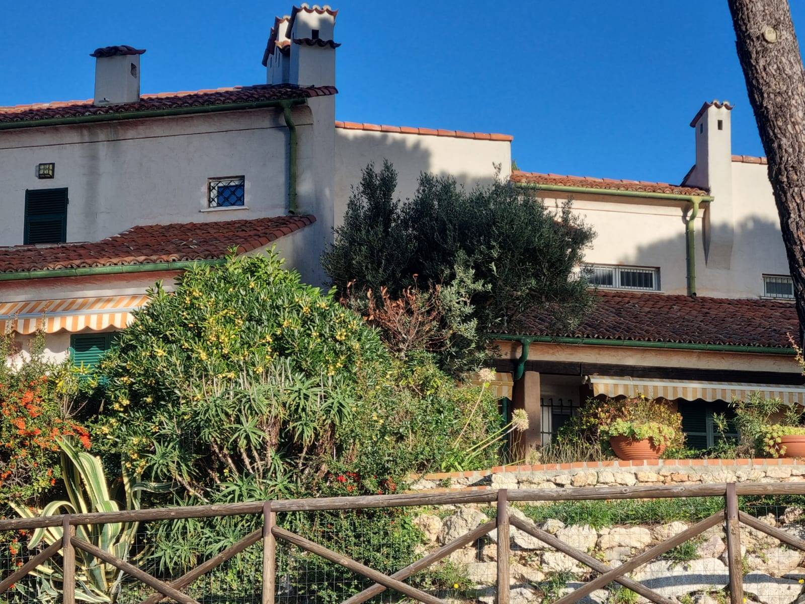 Villa in vendita a Finale Ligure