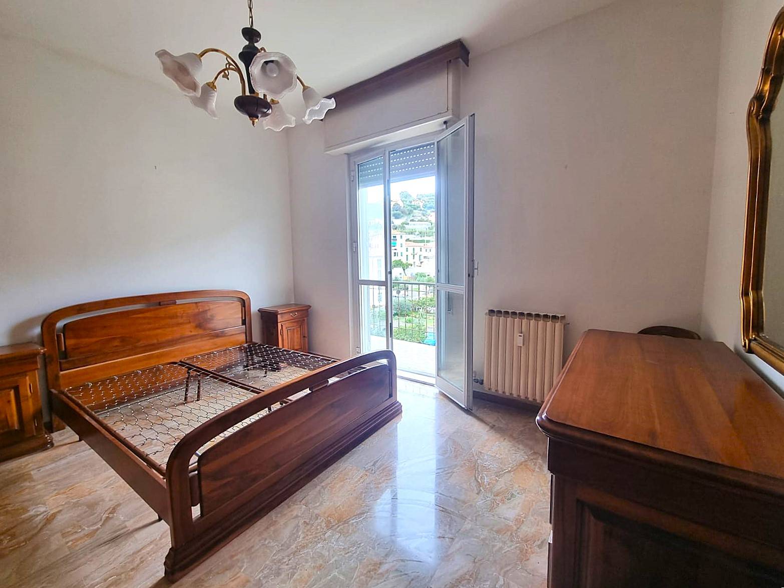 Appartamento in vendita a Finale Ligure, Finalborgo