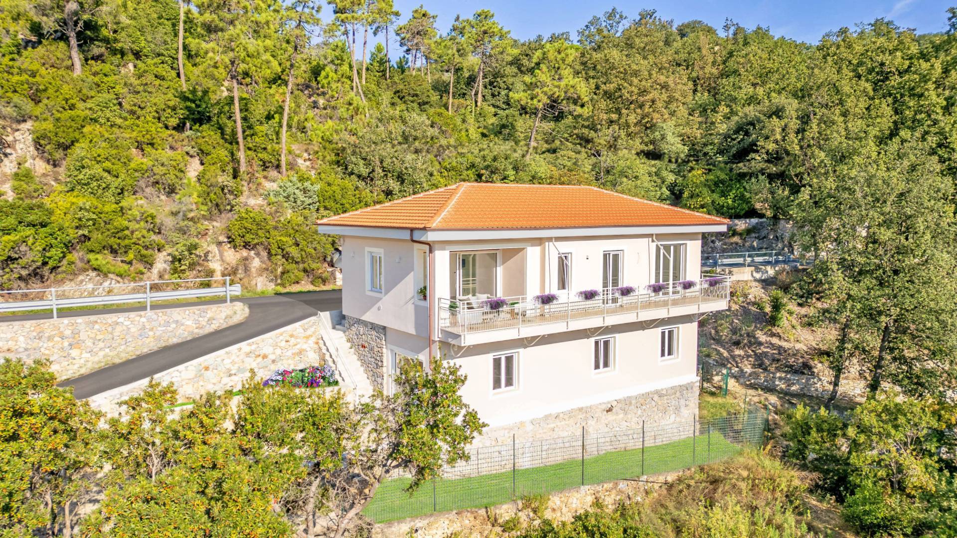 Appartamento in vendita a Finale Ligure