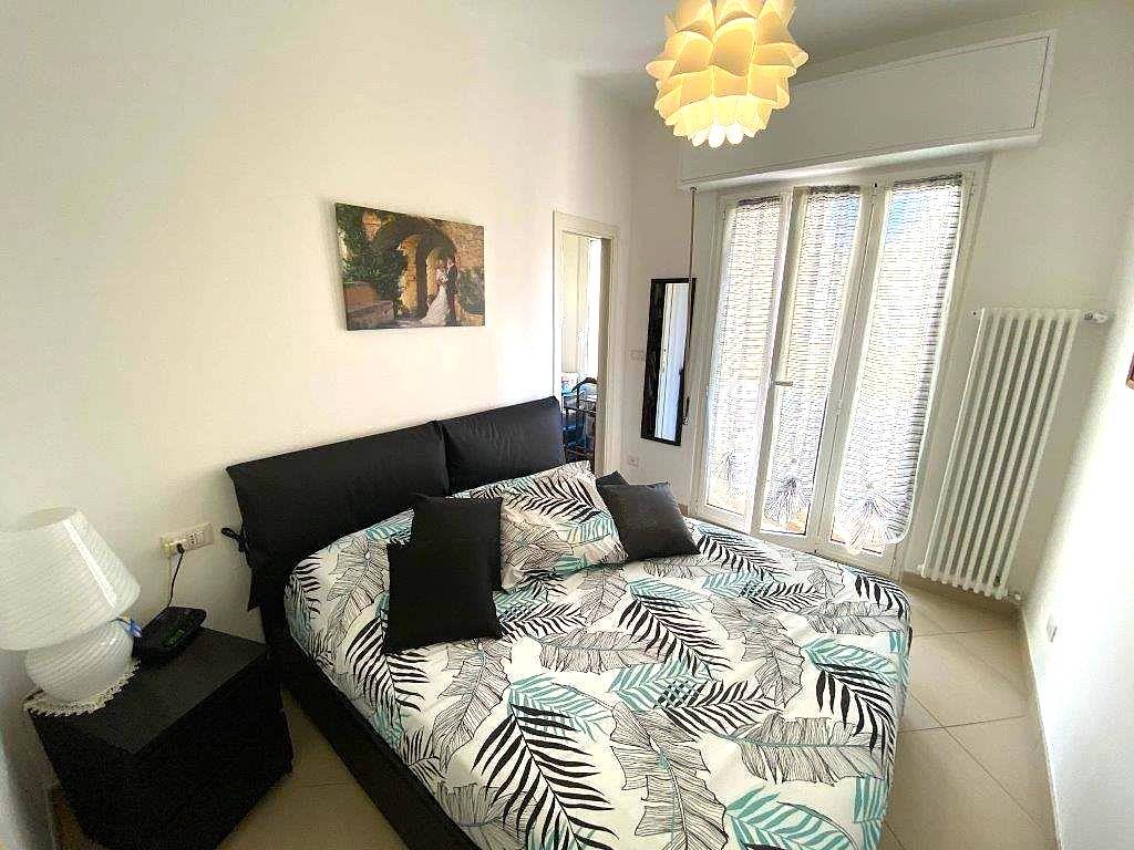 Appartamento in vendita a Finale Ligure, Finalborgo