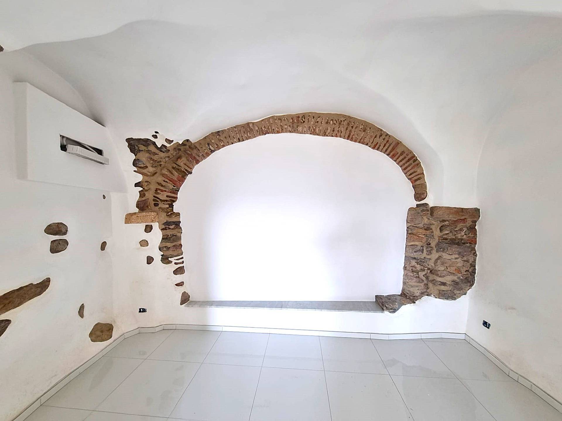 Appartamento in vendita a Finale Ligure