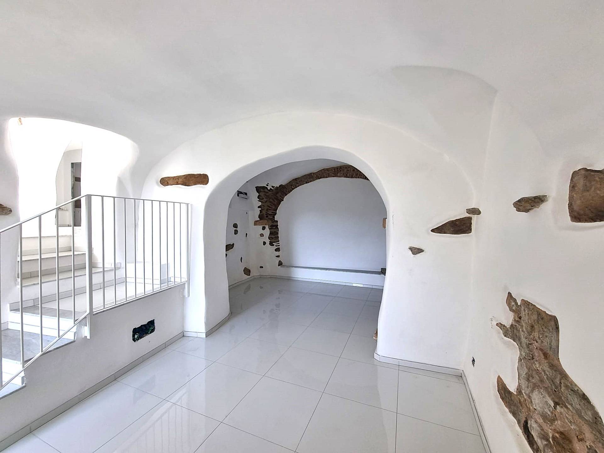 Appartamento in vendita a Finale Ligure