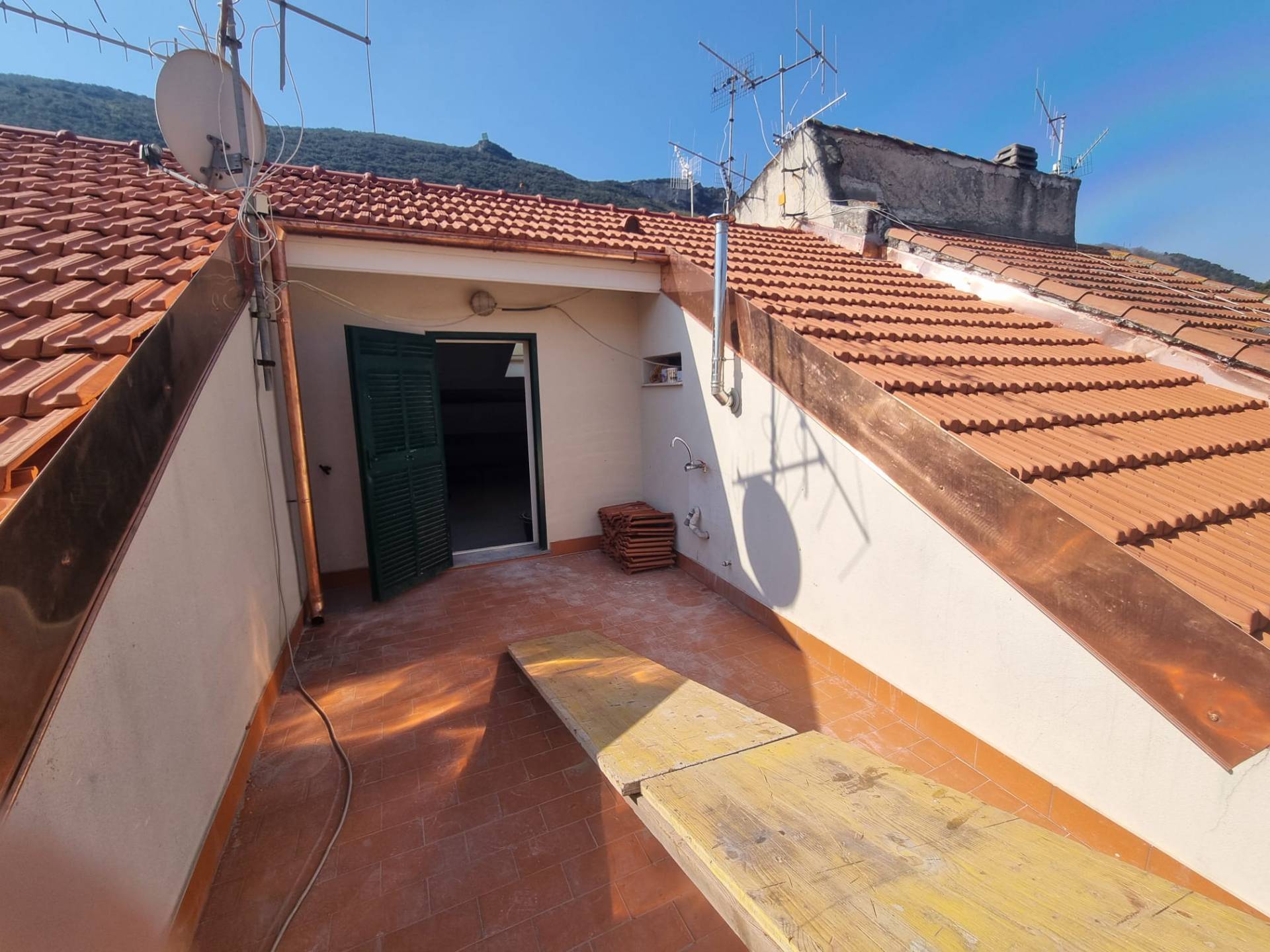 Appartamento in vendita a Finale Ligure, Finalborgo