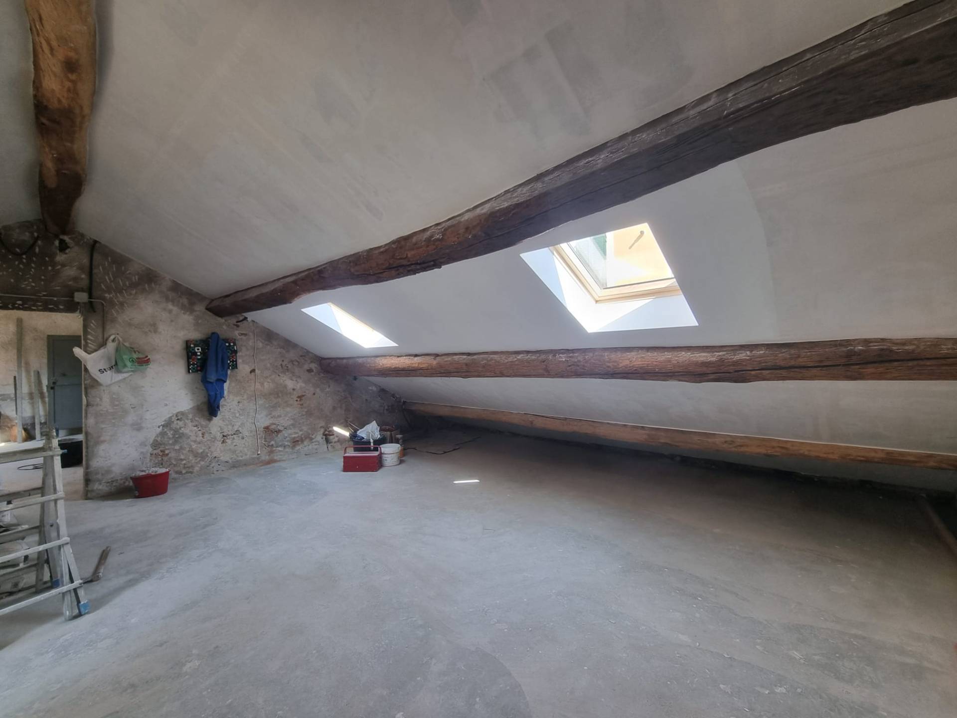 Appartamento in vendita a Finale Ligure, Finalborgo