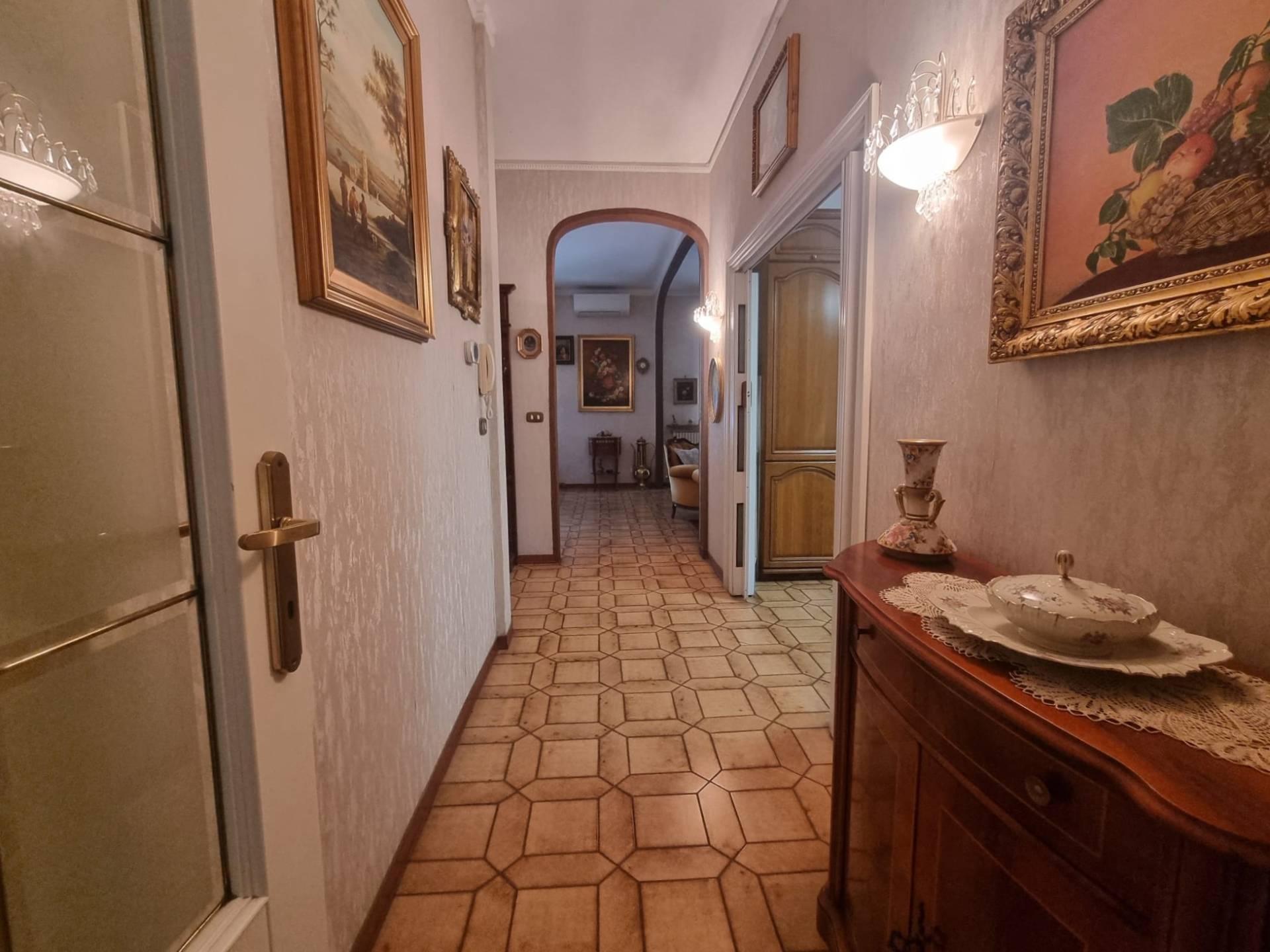 Appartamento in vendita a Finale Ligure, Finale Marina