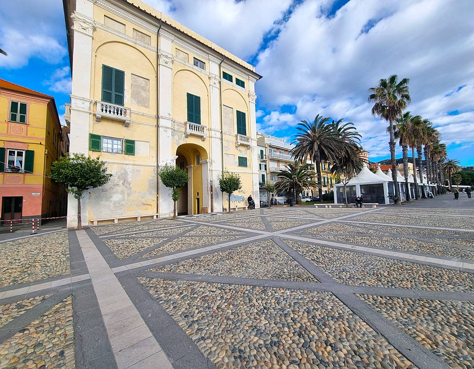 Appartamento in vendita a Finale Ligure, Finale Marina