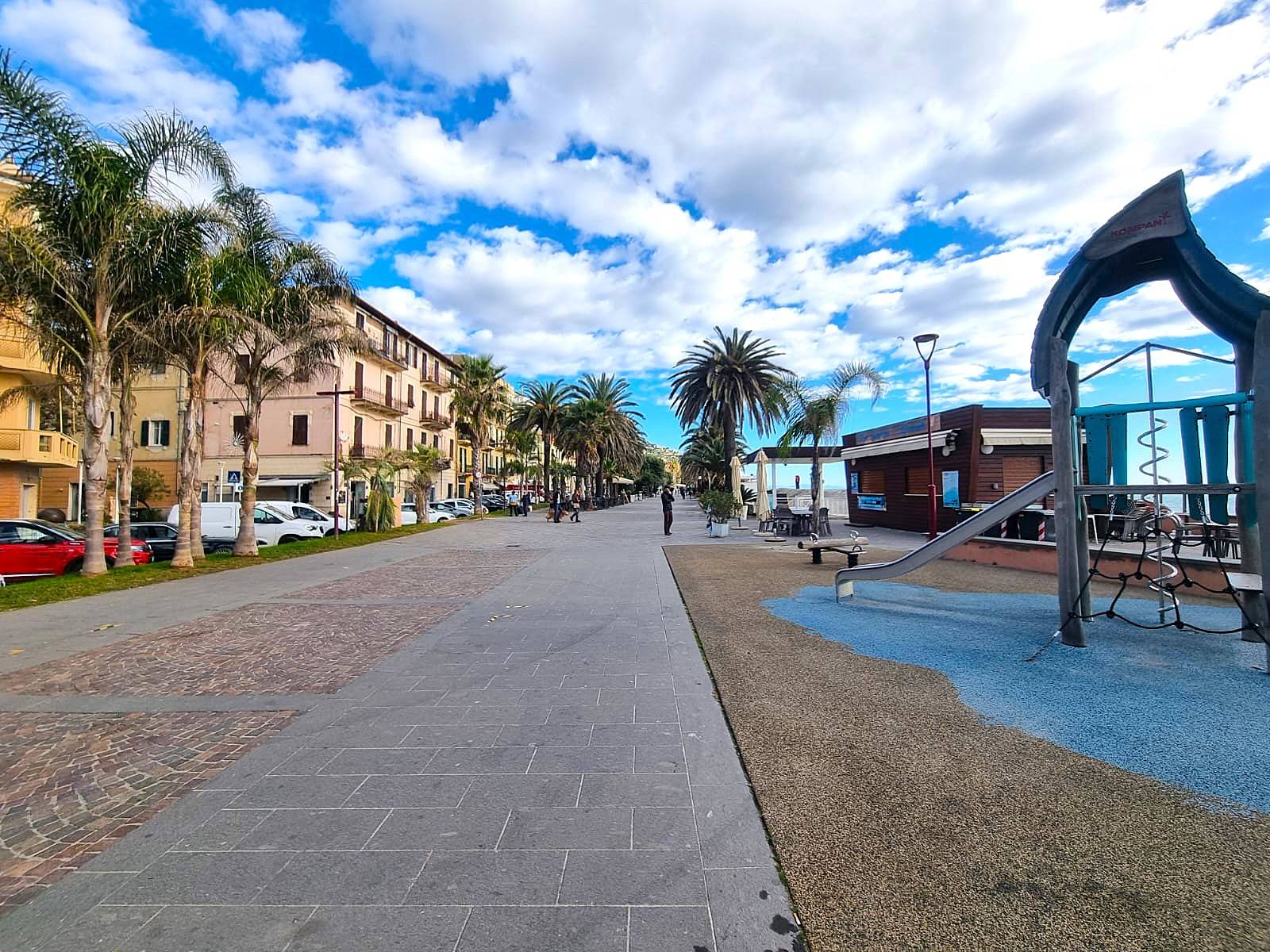 Appartamento in vendita a Finale Ligure, Finale Marina