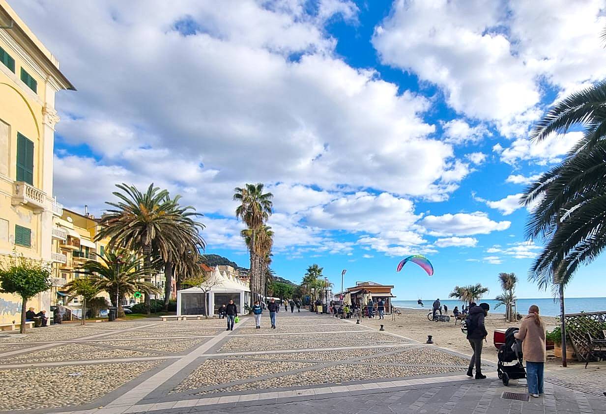 Appartamento in vendita a Finale Ligure, Finale Marina