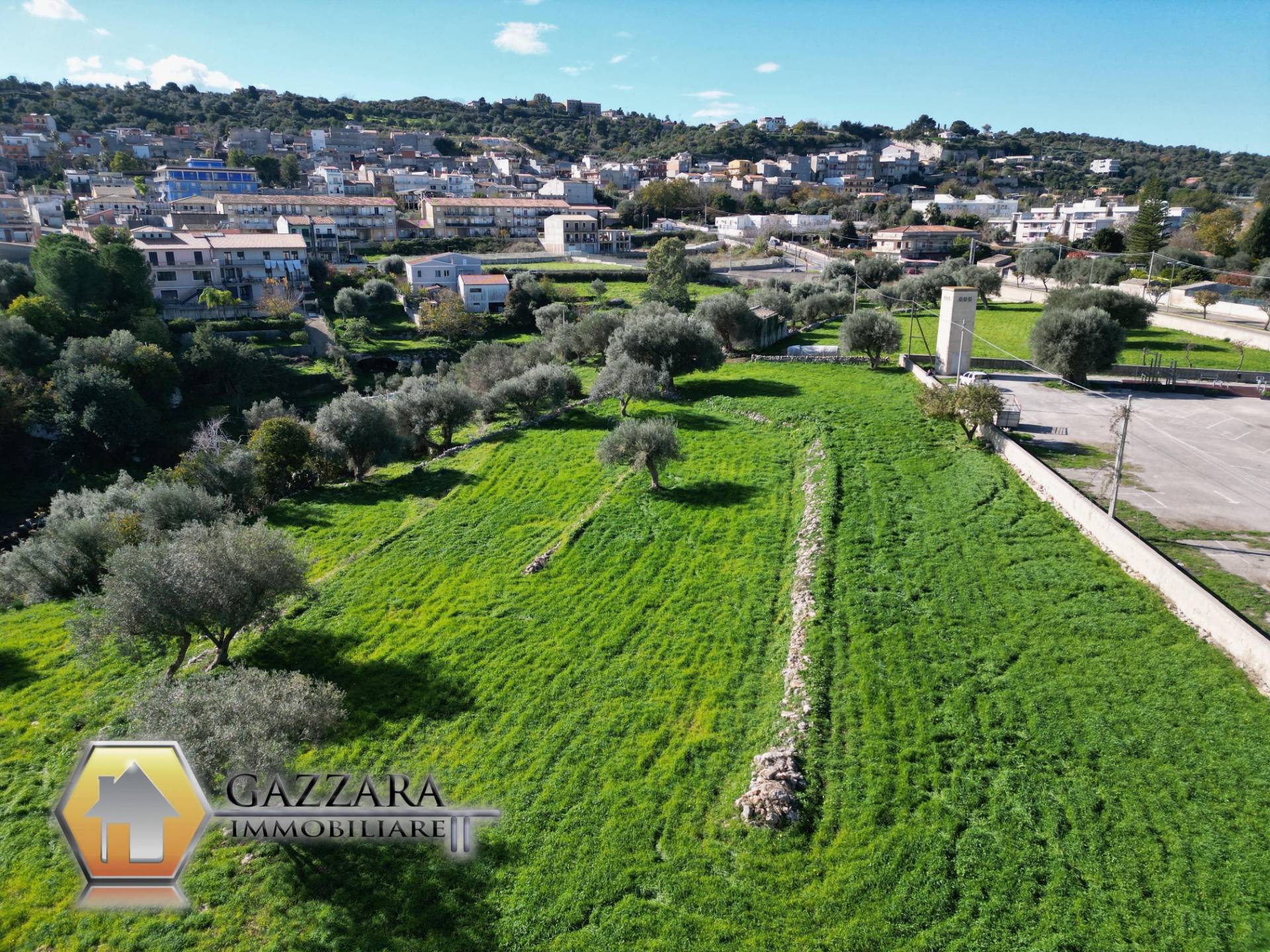 Rustico con terreno in vendita a Canicattini Bagni, C.da Pignati