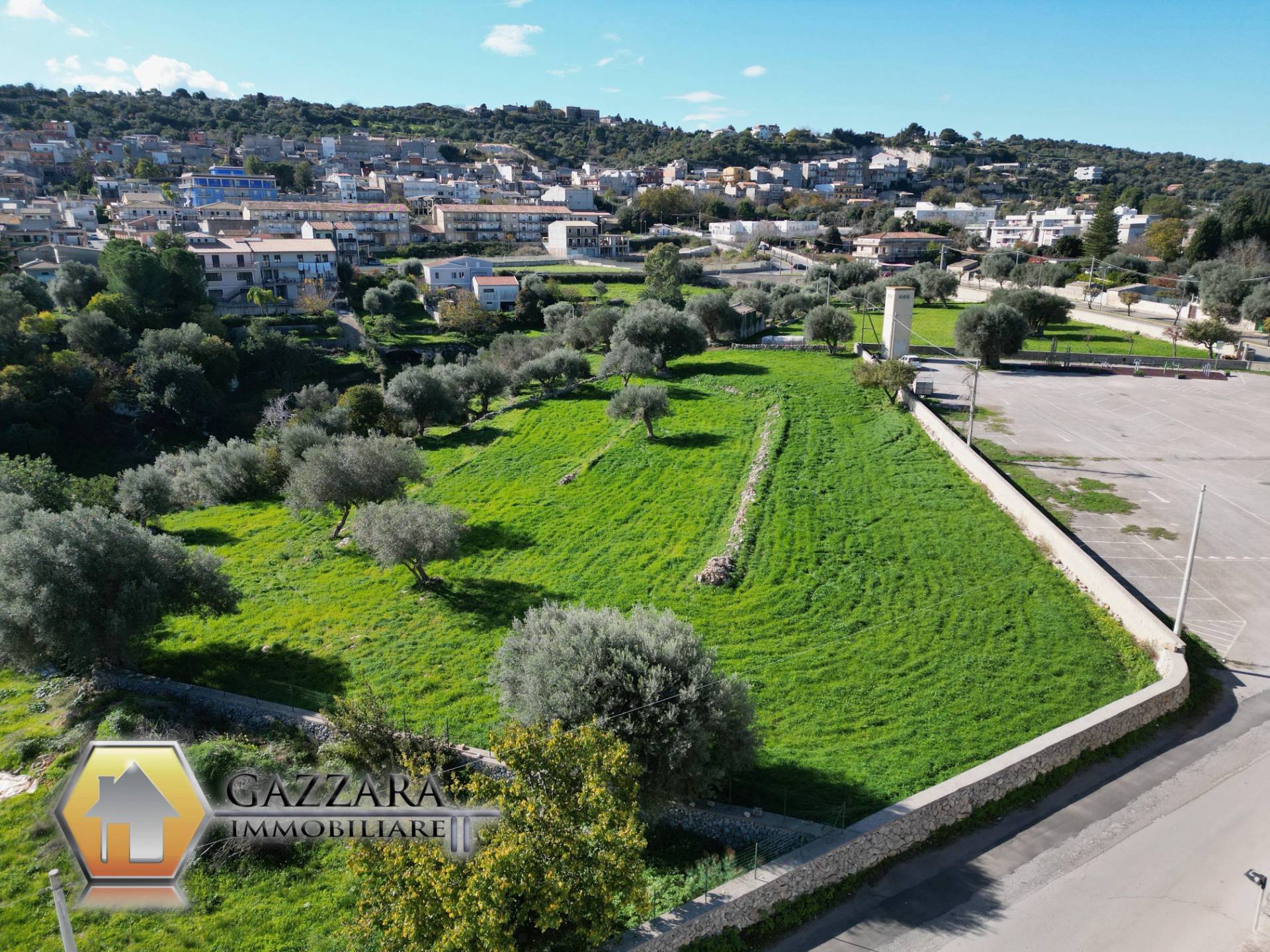 Rustico con terreno in vendita a Canicattini Bagni, C.da Pignati