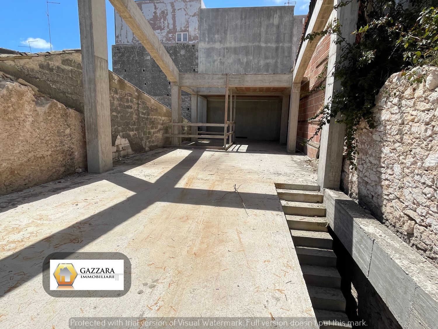 Intero Stabile in vendita a Canicattini Bagni