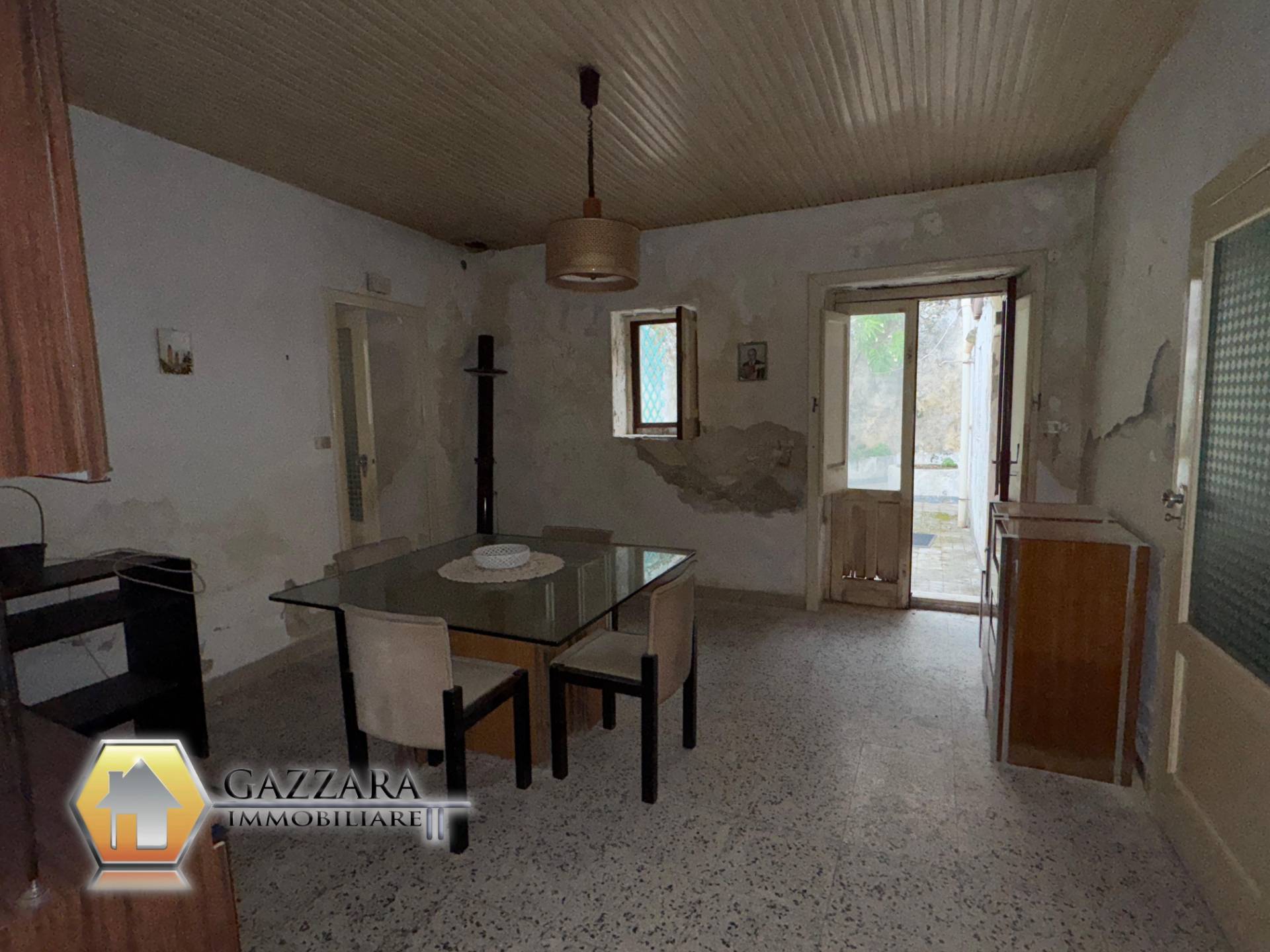 Casa indipendente in vendita a Canicattini Bagni, Zona Alta