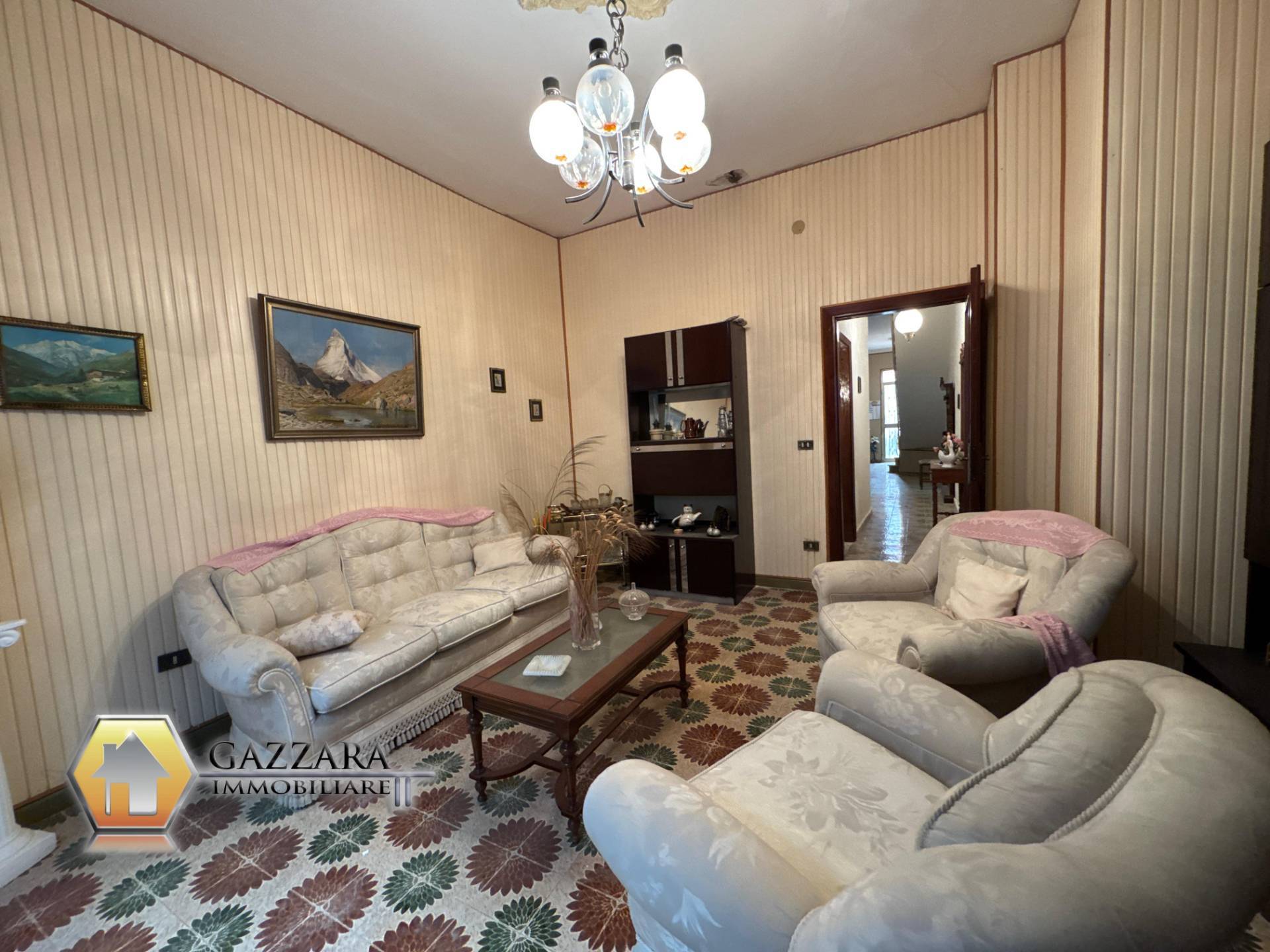 Casa indipendente in vendita a Canicattini Bagni, Zona Alta