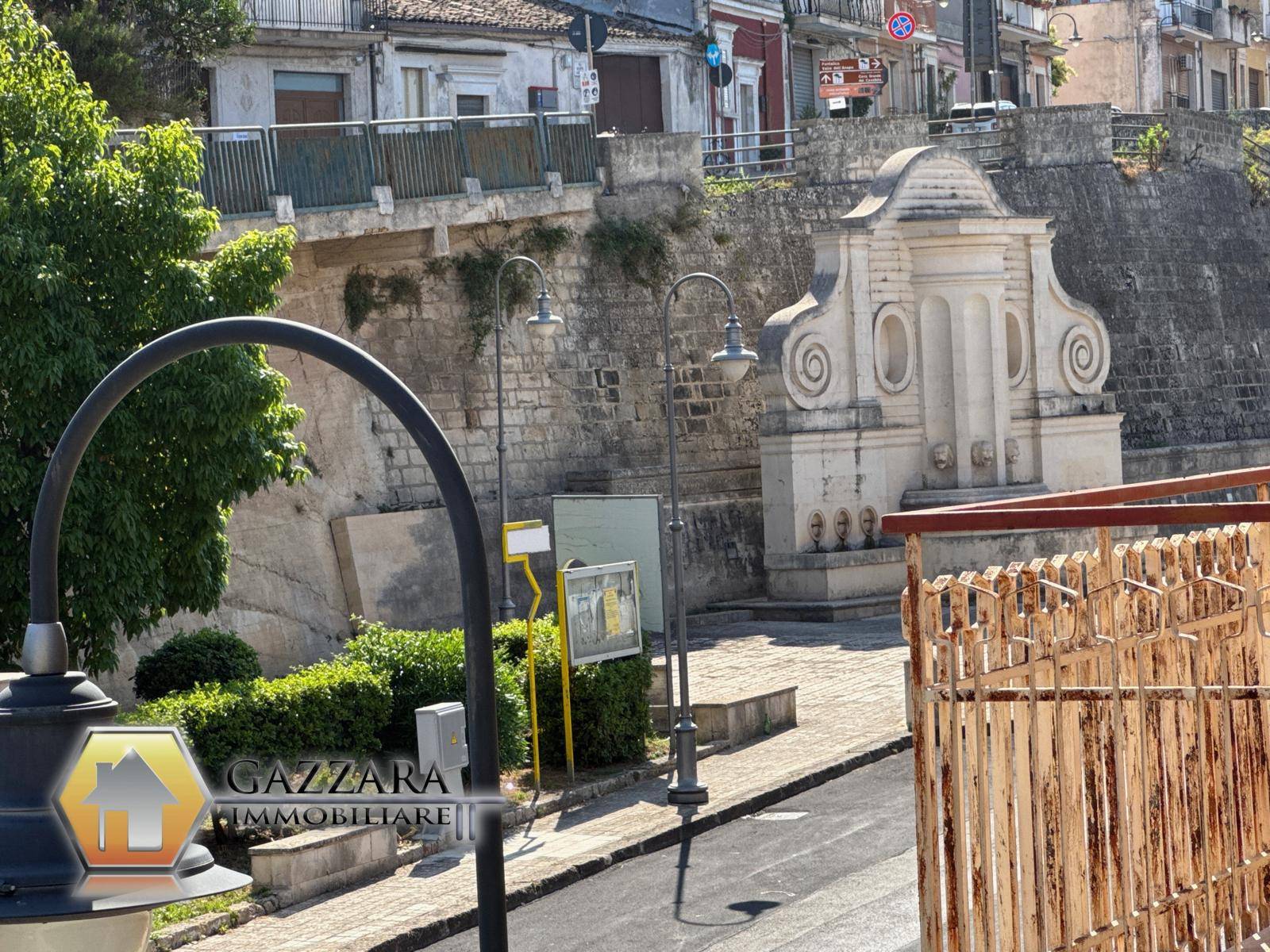 Casa indipendente in vendita a Canicattini Bagni, Centro