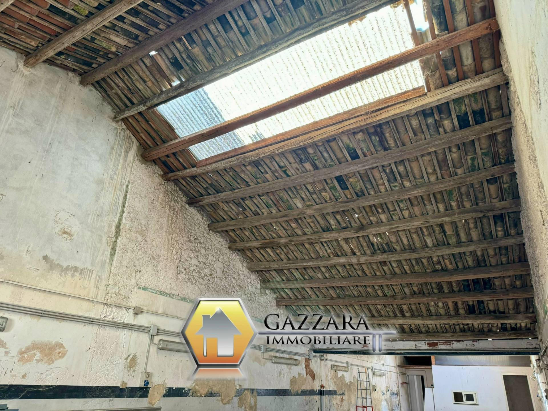 Attivit commerciale in vendita a Canicattini Bagni, Centro