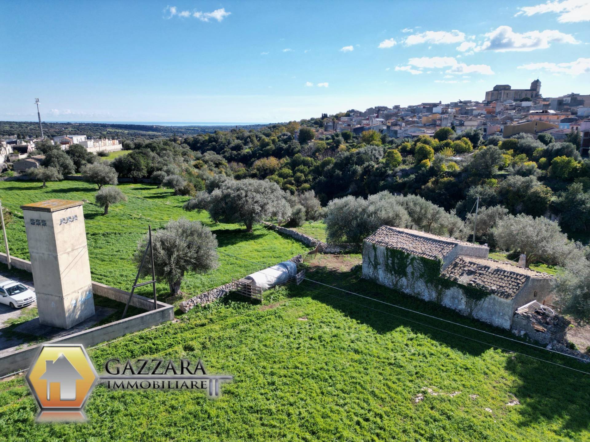 Rustico con terreno in vendita a Canicattini Bagni, C.da Pignati