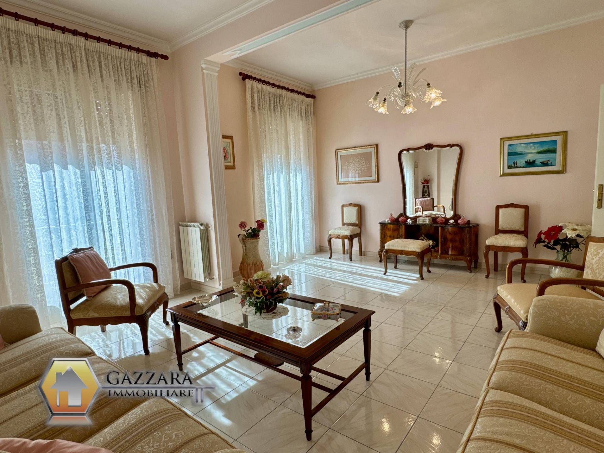 Casa indipendente in vendita a Canicattini Bagni, Centro