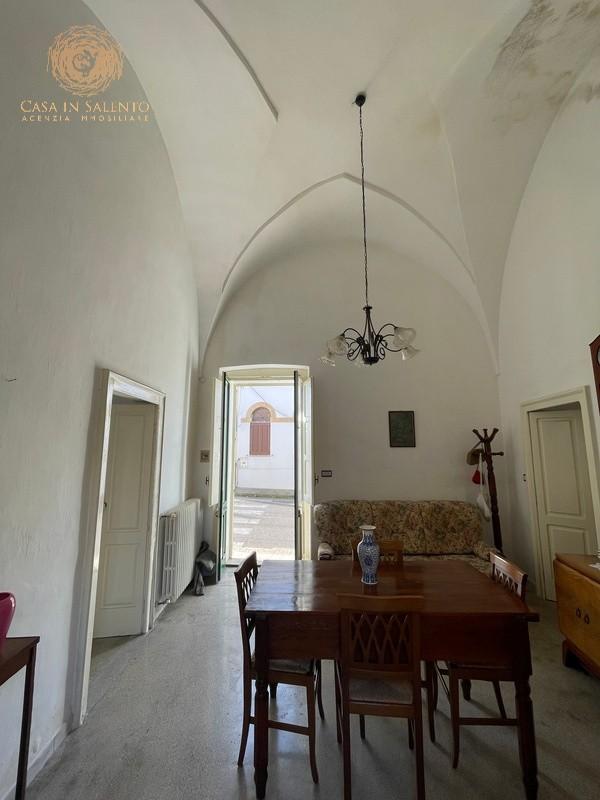 Quadrilocale da ristrutturare, Alessano montesardo