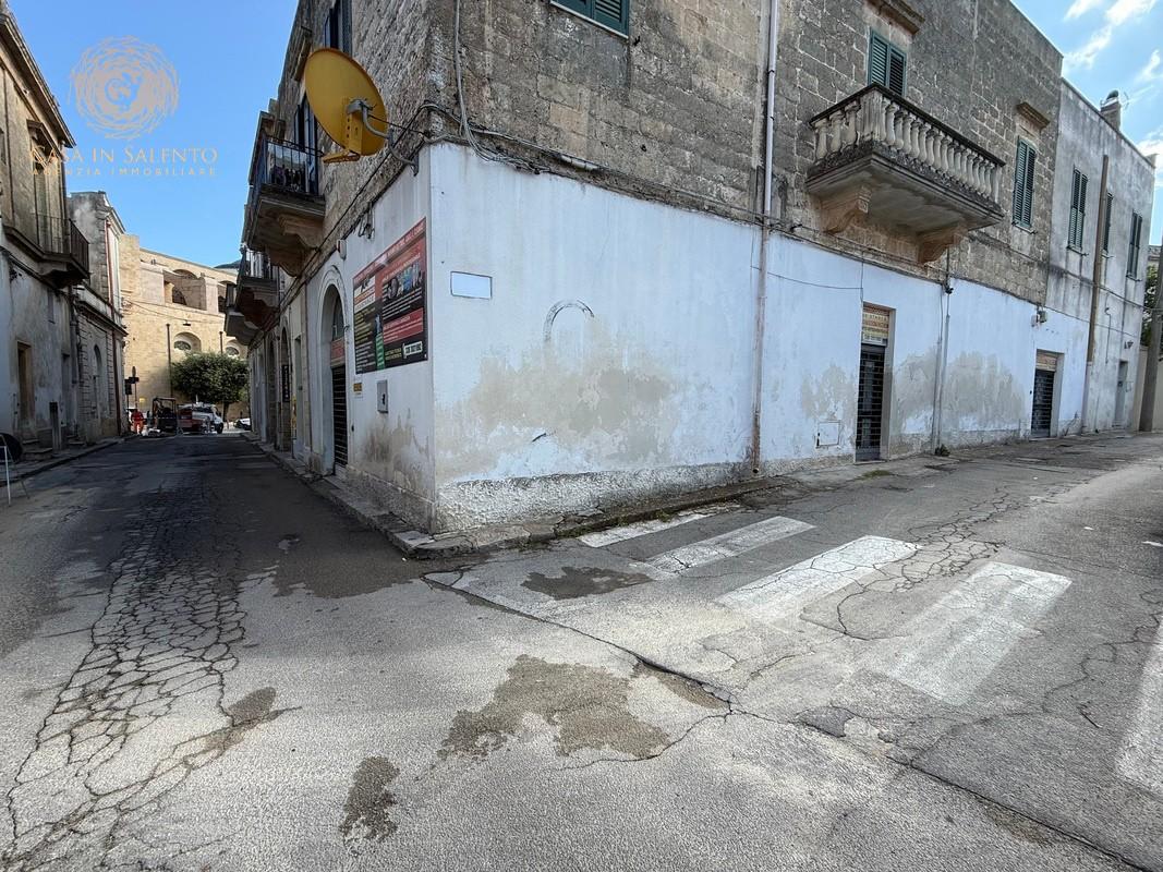 Locale commerciale in vendita a Alessano