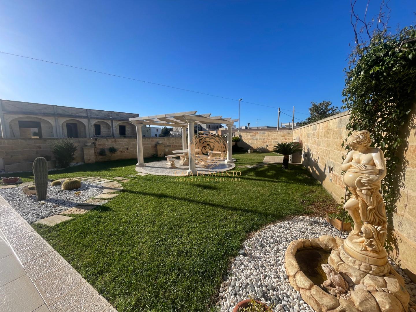 Villa con giardino a Tiggiano