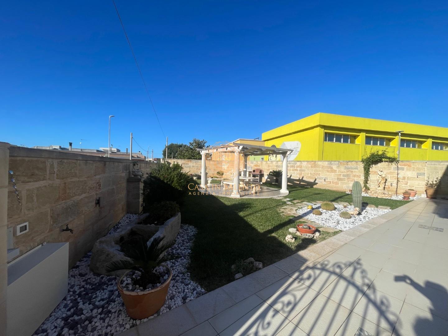 Villa con giardino a Tiggiano