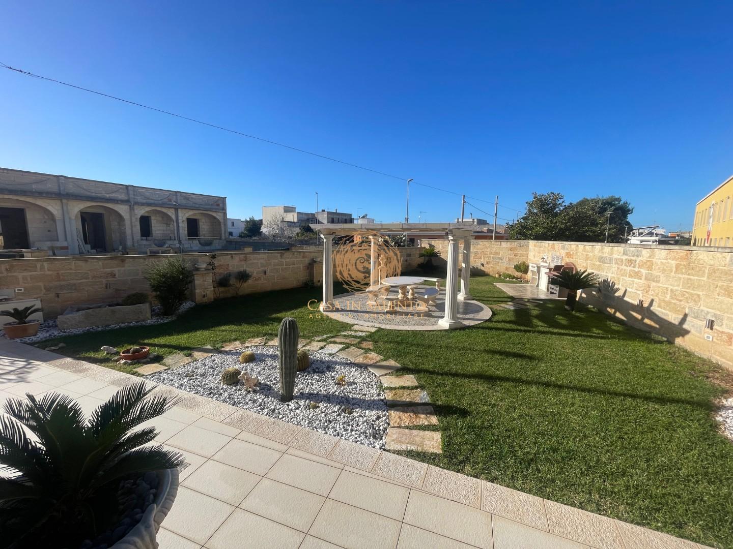 Villa con giardino a Tiggiano