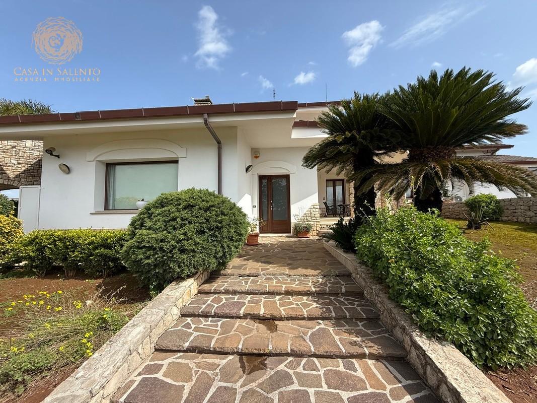 Villa con giardino a Tricase