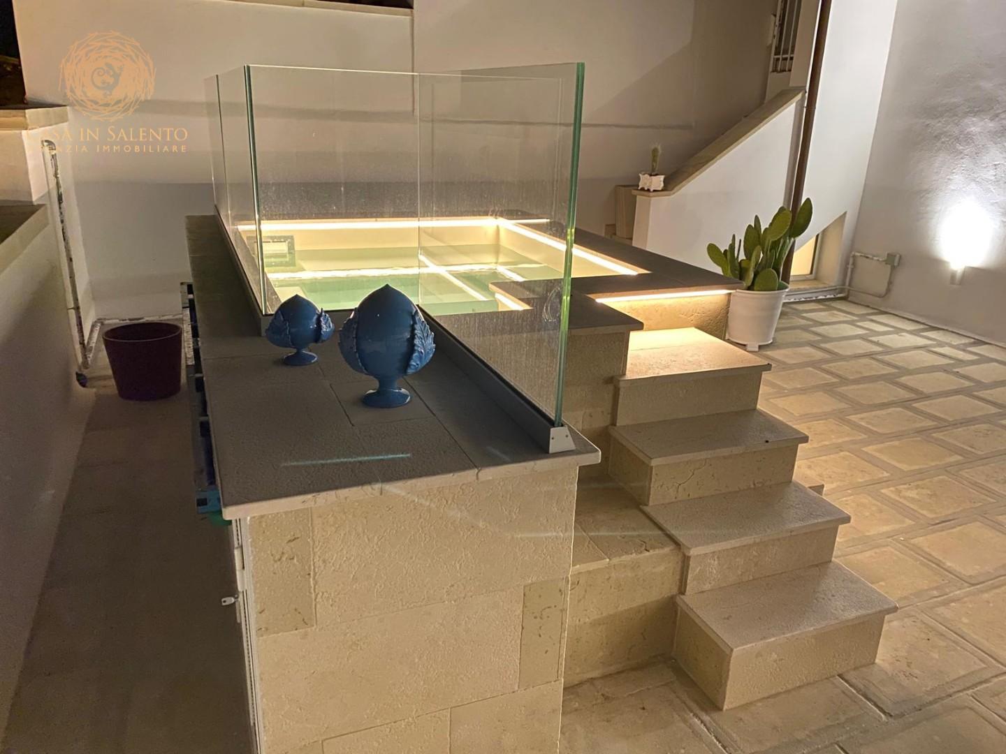 Casa indipendente con terrazzi a Alessano