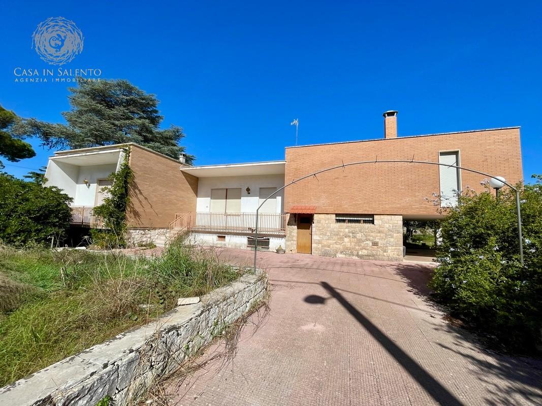 Villa con giardino a Tricase
