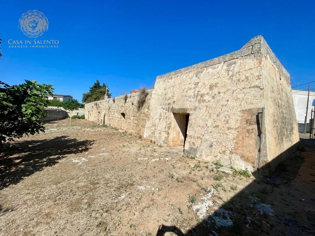 Rustico con giardino a Tiggiano