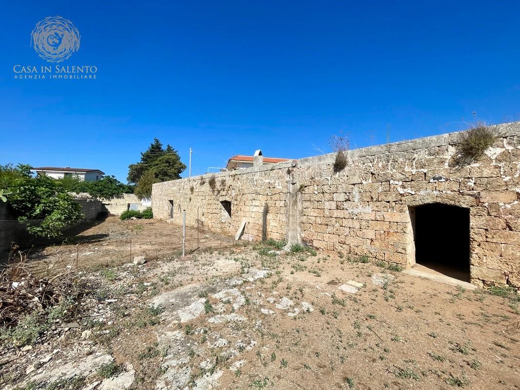 Rustico con giardino a Tiggiano