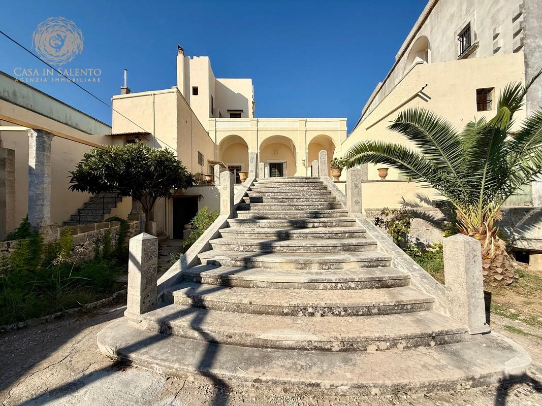 Villa con giardino a Specchia