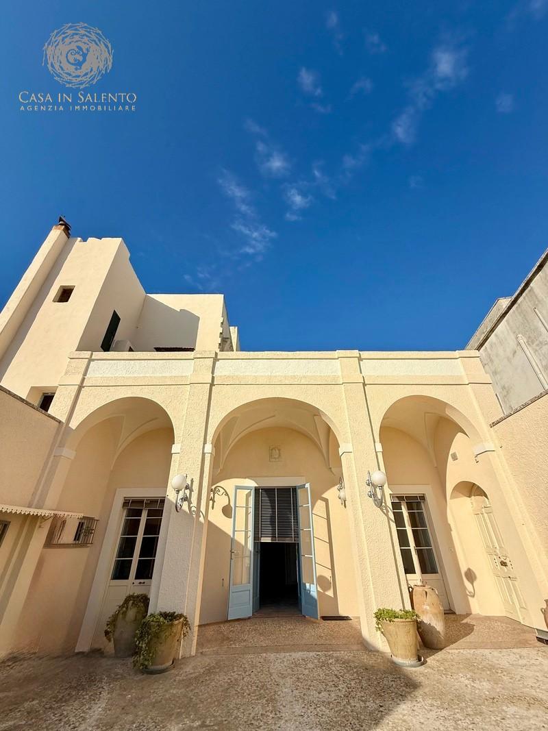 Villa con giardino a Specchia