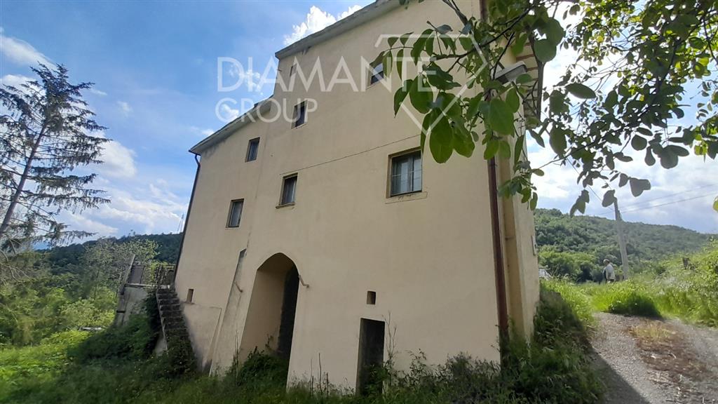 Casa indipendente con giardino in vio, Perugia