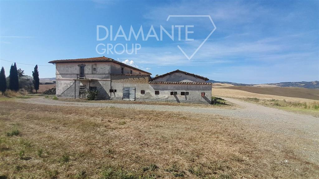 Rustico da ristrutturare a Castiglione d'Orcia