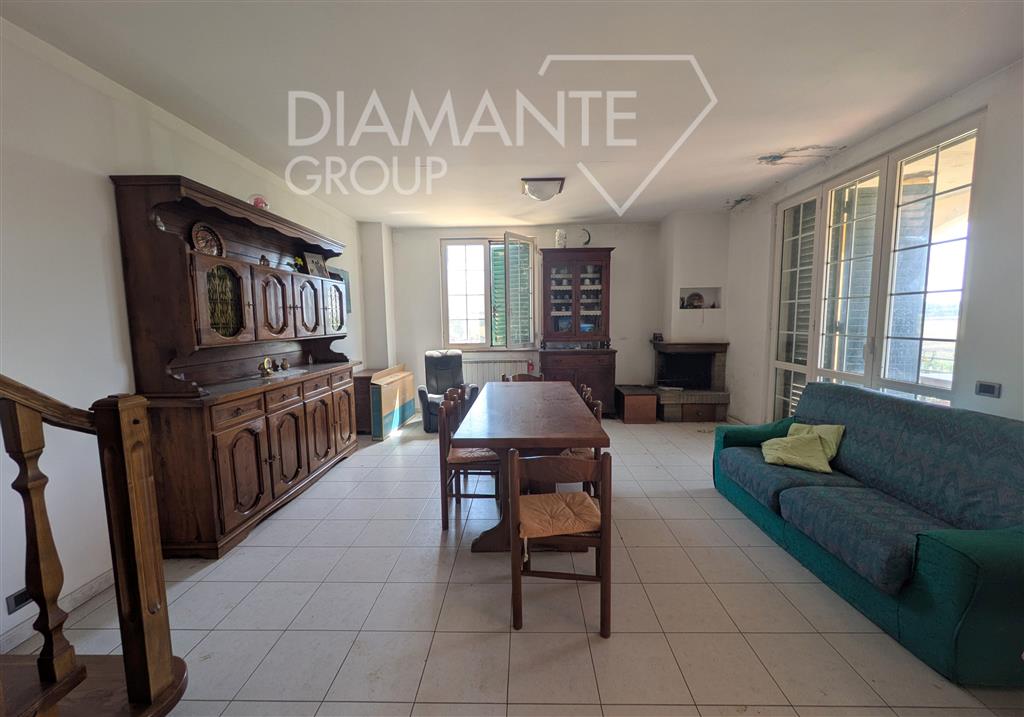 Villa con giardino, Castiglione del Lago casamaggiore