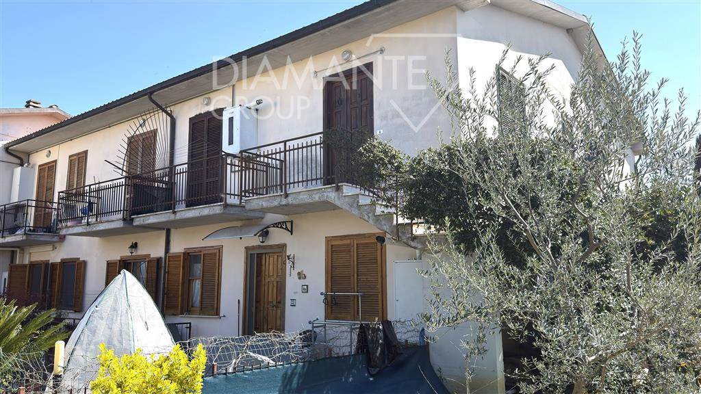 Appartamento con giardino a Castiglione del Lago