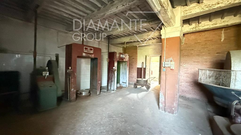 Appartamento da ristrutturare a Paciano