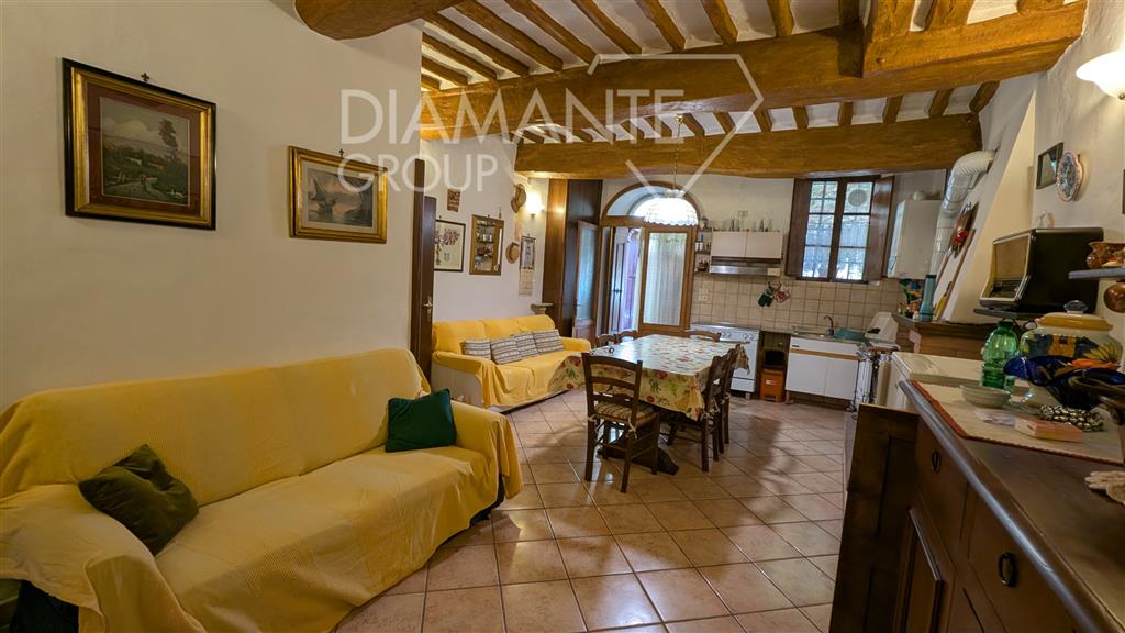 Appartamento in vendita a Paciano