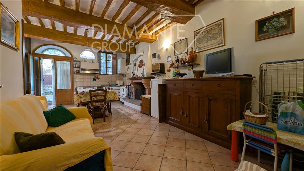 Appartamento in vendita a Paciano