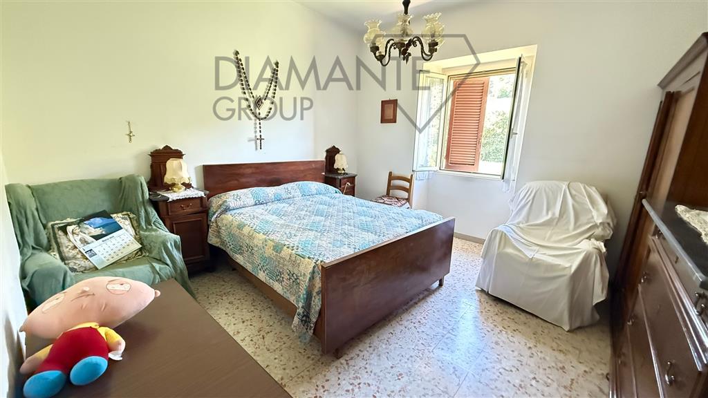 Casa indipendente con giardino a Gubbio