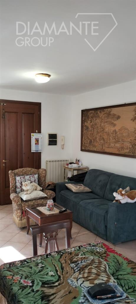 Appartamento con giardino, Cortona loc. vallone